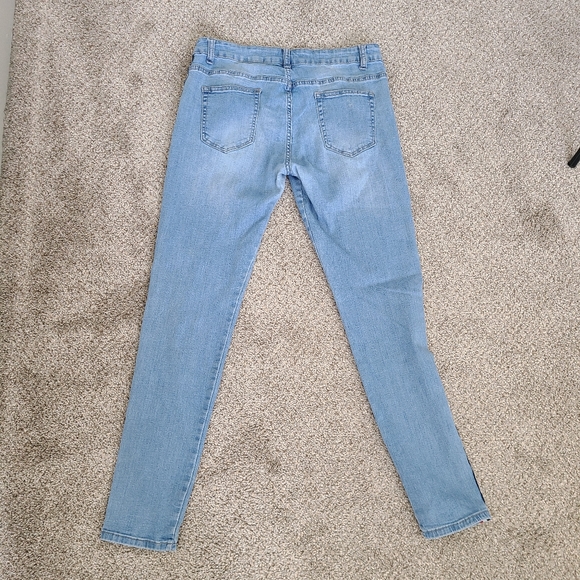 Blue Connection Light Striped Denim Skinny Jeans - Picture 9 of 11